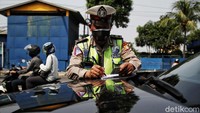 Memasuki PPKM level 1 di Jakarta, razia ganjil genap mobil semakin gencar dilakukan.