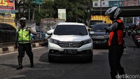 Razia ganji genap ini dilakukan sejak pukul 06.00 WIB-10.00 WIB.