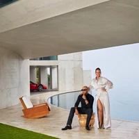 Alicia Keys dan suaminya, produser musik Kasseem Dean, alias Swizz Beatz, membukan pintu rumahnya untuk majalah Architectural Digest. Kemegahan dan kemewahan rumah yang mereka beli pada 2019 itu pun terungkap. (Foto: Dok. Architectural Digest/Frank Frances Studio)