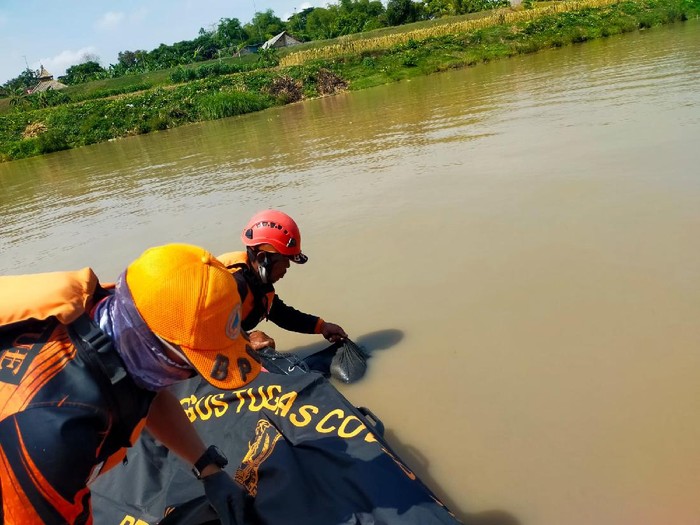 satu korban perahu tambang tenggelam ditemukan