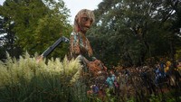Bukan sembarang boneka, tapi Storm terbuat dari berbagai bahan daur ulang.  Foto: Getty Images/Peter Summers