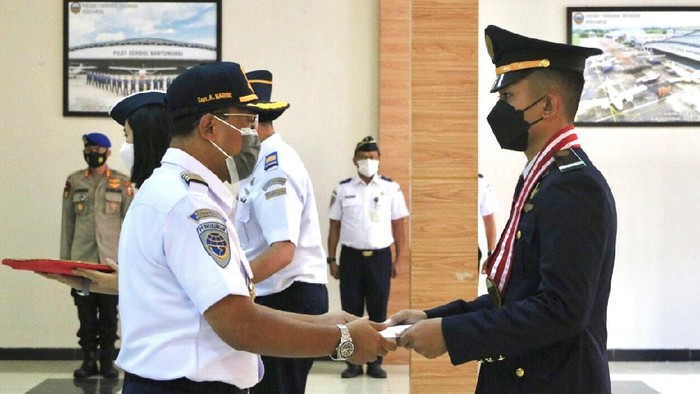 Akademi Penerbangan Indonesia Banyuwangi