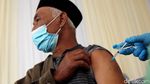 Antusias Warga Dieng Batur Disuntik Vaksin COVID-19
