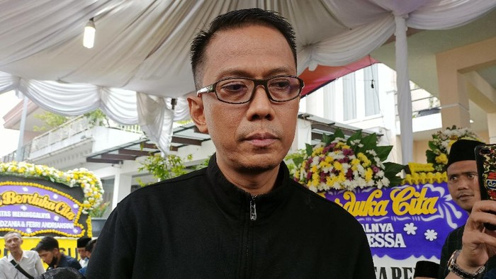 Ayah Vanessa Angel, Doddy Sudrajat kangen berat dengan cucunya yang kepulangannya tertunda ke Jakarta, Jumat (5/11/2021).