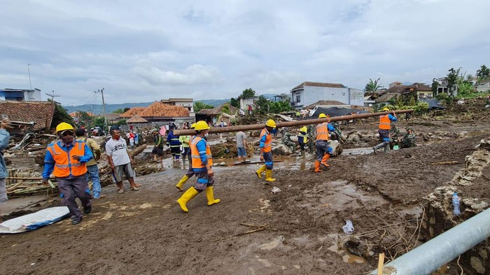 Banjir Bandang Batu, Pasokan Listrik ke 26.757 Pelanggan Sempat Terganggu