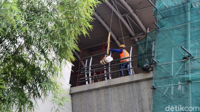 Sengkarut proyek LRT Jabodebek terus bermunculan. BPK mengatakan pihaknya menemukan adanya masalah dalam audit proyek LRT Jabodebek pada 2019 silam lalu.