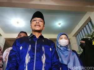 Bupati Lima Puluh Kota Sambangi Rumah Duka Vanessa: Bibi Keluarga Besar Kami