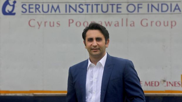 FILE PHOTO: Adar Poonawalla, Chief Executive Officer (CEO) of the Serum Institute of India poses for a picture at the Serum Institute of India, Pune, India, 30 November 2020. REUTERS/Francis Mascarenhas/File Photo