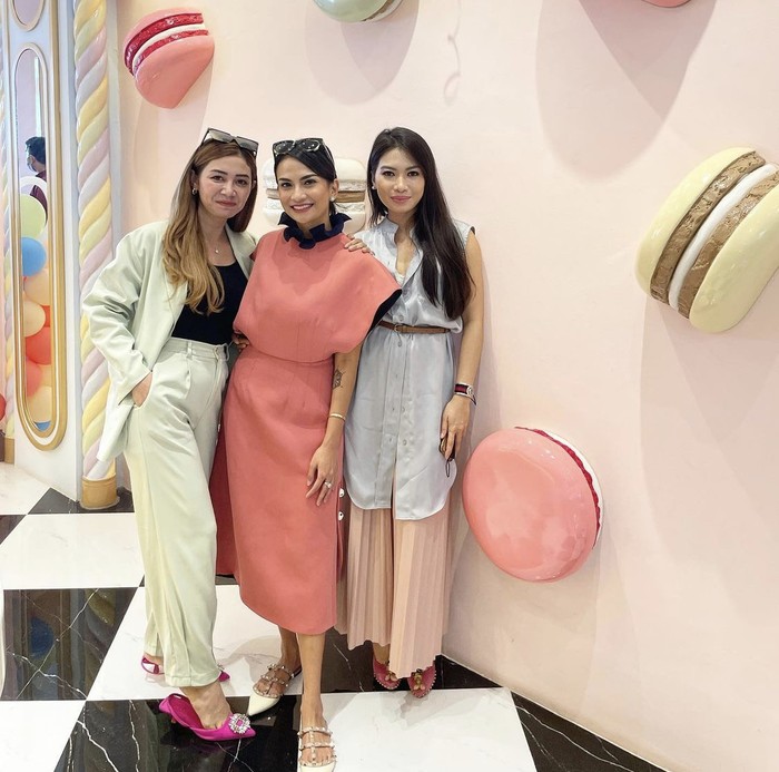 Foto Delta Hesti, Vanessa dan Masayu.