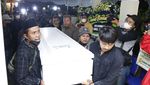 Vanessa Angel dan Bibi Kembali Berdampingan, Kini Dalam Peti Jenazah