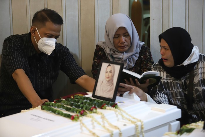 Jenazah Vanessa Angel dan Bibi Ardiansyah Jenazah Vanessa Angel dan Bibi Ardiansyah
