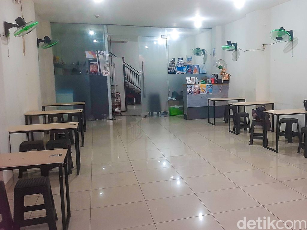 Kaipun Thai Food: Rumah makan khas Thailand di kawasan Panglima Polim, Jakarta Selatan. Rasanya enak dan harga terjangkau.
