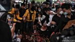 Lihat Lagi Prosesi Pemakaman Vanessa Angel-Bibi dalam Satu Liang Lahad