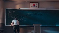 Baek Seung Yoo merupakan genius yang berhasil masuk ke jurusan teknik MIT di usia 10 tahun. Foto: (dok. Instagram @tvn_drama)