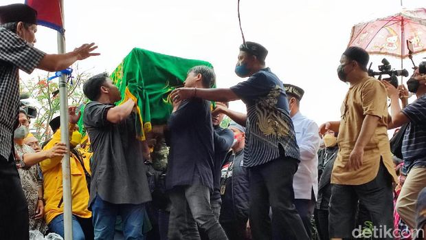 Pemakaman Vanessa Angel dan Bibi