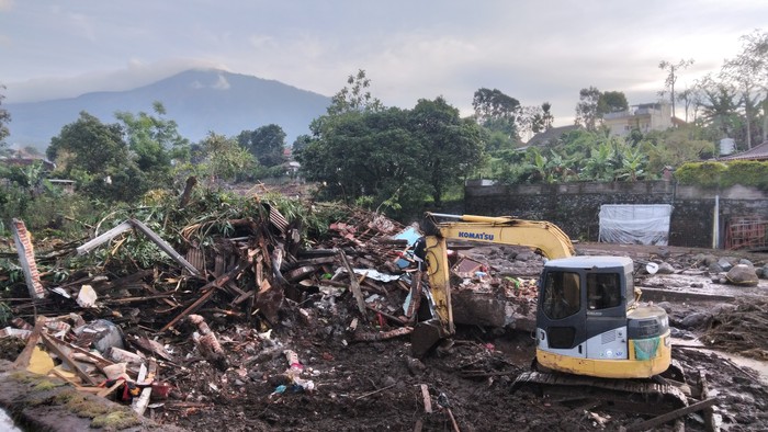 Penampakan Sehari Pasca Banjir Bandang Kota Batu
