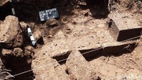 Ekskavasi tersebut untuk menguak situs candi yang diperkirakan dari abad 9-10 Masehi tersebut. (Ragil Ajiyanto/detikcom)