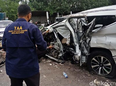 Ungkap Penyebab Kecelakaan, Polisi Periksa Mobil Vanessa Angel yang Ringsek