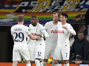 Tottenham Vs Vitesse: Ada 3 Kartu Merah, Spurs Menang 3-2