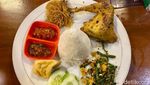 Sluurp! Gurih Berempah Gulai Ikan Kakap di Warung Apung Mak Lika