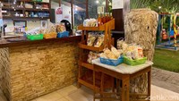 Rasa rempahnya juga terasa khususnya pada rempah bunga lawang yang khas. Selain itu, juga diberi cabe rawit utuh. Karena isiannya banyak, menu ini bisa disantap bersama-sama. Foto: detikcom/Riska Fitria