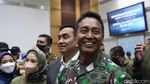 Acungan Jempol Jenderal Andika Usai Disetujui DPR Jadi Panglima TNI