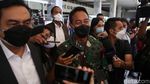 Acungan Jempol Jenderal Andika Usai Disetujui DPR Jadi Panglima TNI