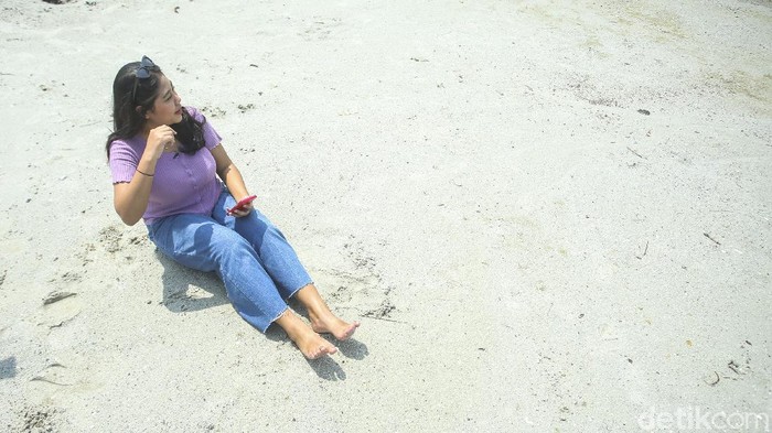 Ada Pantai Lho di Bogor, Engga Percaya? Pantai Wana Griya merupakan pantai buatan yang hits di Bogor, sebelum menjadi pantai tempat ini adalah empang lele.
