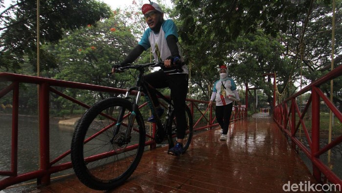Aktivitas Bersepeda Mandiri di Kemayoran Aktivitas Bersepeda Mandiri di Kemayoran