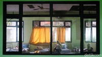Terlepas dari pro-kontra di masyarakat, Panti Sosial Tresna Werdha Budi Mulia 3 harus menjalankan amanah untuk merawat lansia, sambil berharap lansia-lansia ini dijemput oleh keluarganya