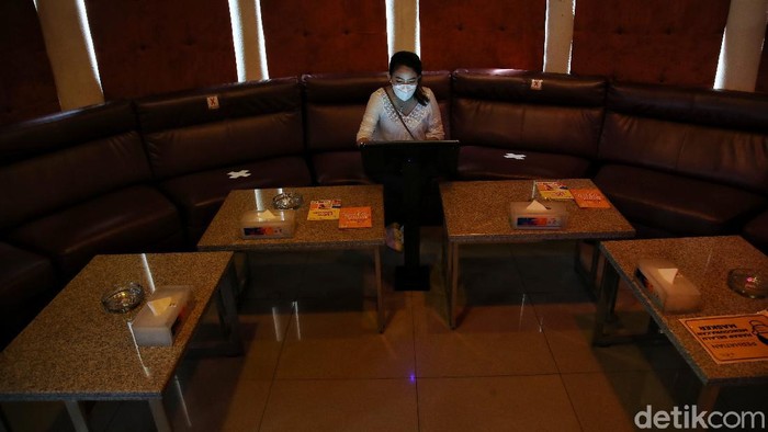 Asyik, Tempat Karaoke Keluarga Sudah Buka Lho