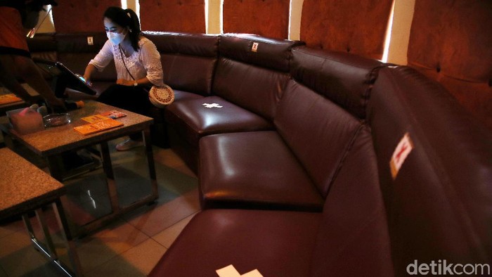Asyik, Tempat Karaoke Keluarga Sudah Buka Lho Asyik, Tempat Karaoke Keluarga Sudah Buka Lho