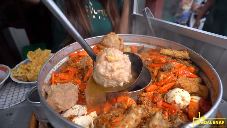 Kompilasi Bakso Paling Bikin Heboh 'Bar Bar' Versi Mgdalenaf