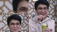 Pria yang akrab disapa Bang Billy mengatakan bahwa aksi mulia itu dapat mendatangkan banyak pahala. Hal itu disampaikan lewat channel YouTube Denny Cagur. Foto: Instagram @bilsky16