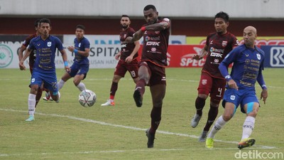 Borneo FC Hambat Laju PSIS Semarang