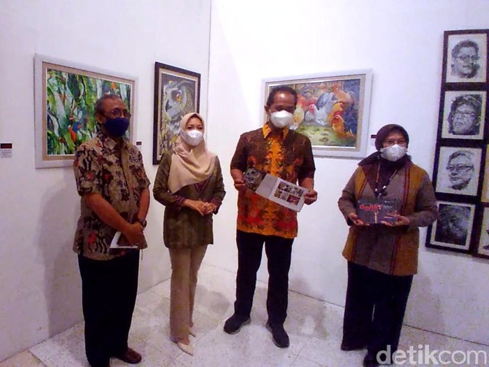 eny retno