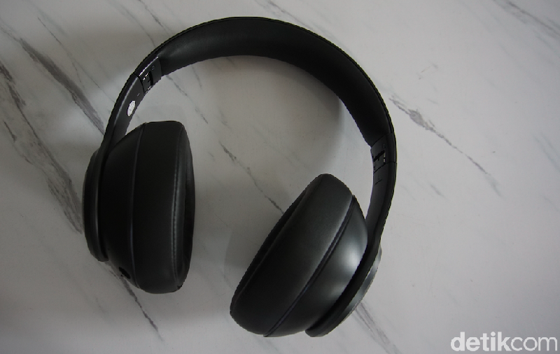 Fantech WH01 Wireless Headphone