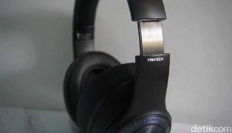Fantech WH01 Wireless Headphone Fantech WH01 Wireless Headphone