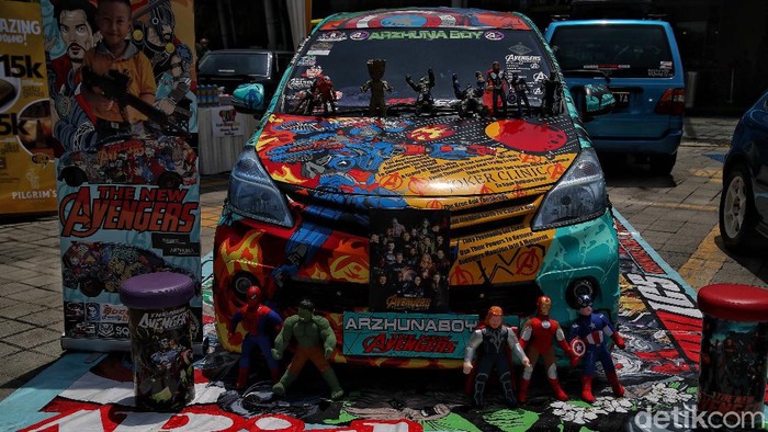 Geliat Pameran Mobil saat PPKM Level 1 Ratusan mobil mengikuti pameran Jakarta Autofest Part 2 di kawasan Mal Artha Gading, Jakarta Utara, Sabtu (6/11). Yuk, intip foto-fotonya.