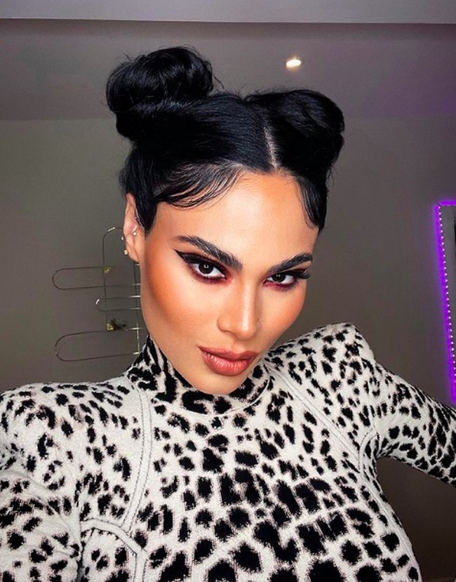 Model Playboy Iasmin Santos memberikan pengakuan yang mengejutkan seputar kehidupan seksnya. Iasmin mengaku dia menolak bercinta. Foto: dok. Instagram