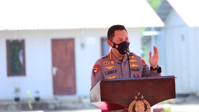 Kapolri Jenderal Listyo Sigit Prabowo meresmikan pembangunan Kompleks Brimob Presisi di Manggarai Barat, NTT.