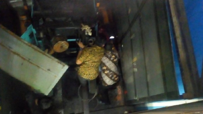 Lift Jatuh di Pelelangan Ikan Muara Angke, Operator Forklift Terjepit (dok.ist)