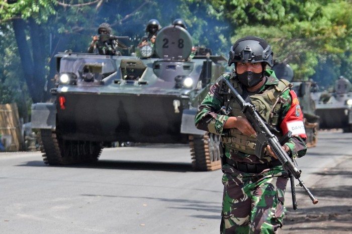 MARINIR LATIHAN PERANG KOTA, WAKASAL TINJAU LANGSUNG (Dispen Kormar) MARINIR LATIHAN PERANG KOTA, WAKASAL TINJAU LANGSUNG (Dispen Kormar)
