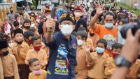 Terakhir yakni Kolaborasi dimana Sandiaga ingin mengedepankan komunikasi terbuka dan kerja sama antarpihak yang makin bersinergi. Serta menghadirkan beberapa event ternama bersama stakeholder untuk kembali bersinergi menguatkan sektor andalan. Dia berarap hal tersebut ada disemua desa wisata.