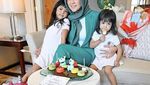 Meriahnya Pesta Ultah Putri Olla Ramlan dengan Cake Mewah