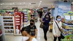 PPKM Level 1, Supermarket Diserbu Warga