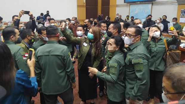 Suasana usai fit and proper test Jenderal Andika