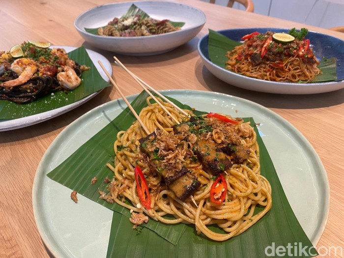 Unik! Angel Hair Dendeng Balado dan Spaghetti Sate Padang dari Pasta Padang Unik! Angel Hair Dendeng Balado dan Spaghetti Sate Padang dari Pasta Padang