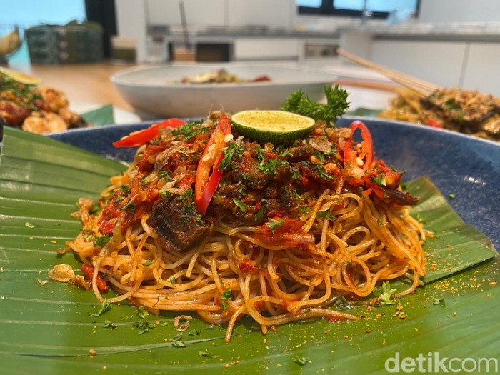 Unik! Angel Hair Dendeng Balado dan Spaghetti Sate Padang dari Pasta Padang Unik! Angel Hair Dendeng Balado dan Spaghetti Sate Padang dari Pasta Padang
