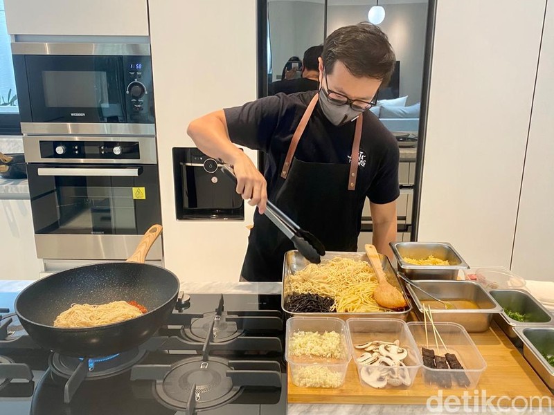 Unik! Angel Hair Dendeng Balado dan Spaghetti Sate Padang dari Pasta Padang